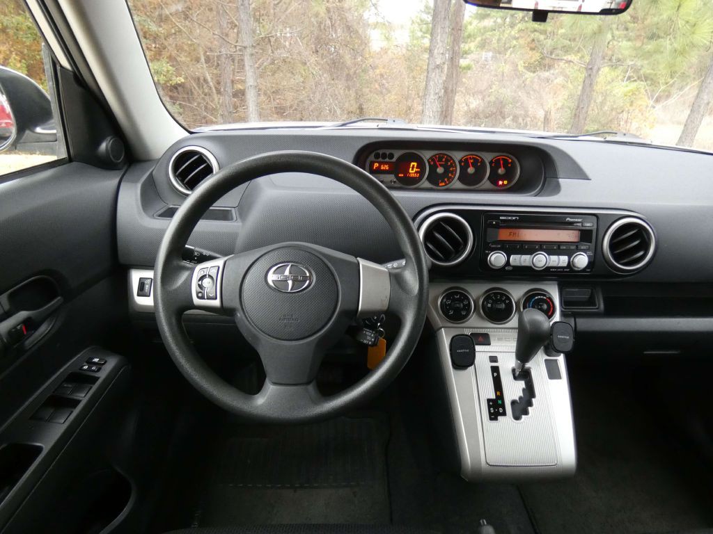 2008 Scion xB Image 8
