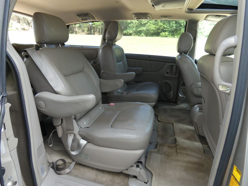 2005 Toyota Sienna Image 14