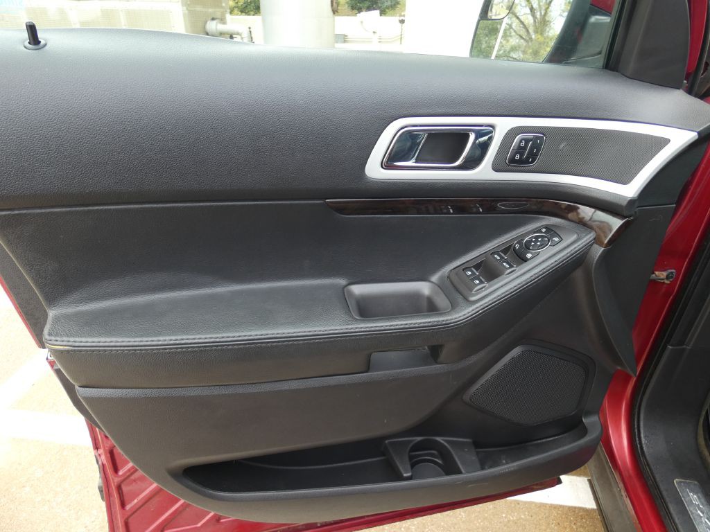 2014 Ford Explorer Image 19