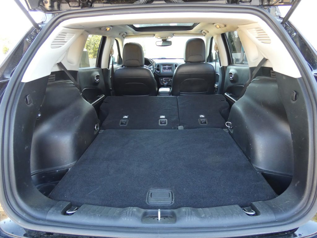 2019 Jeep Compass Image 16