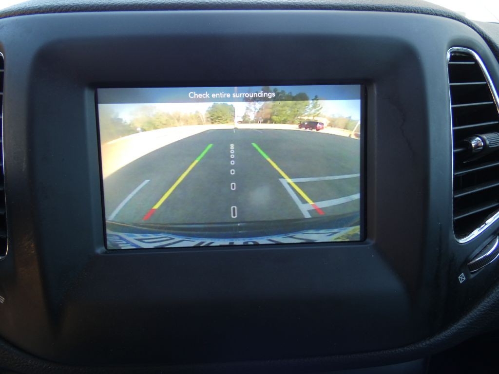 2019 Jeep Compass Image 18