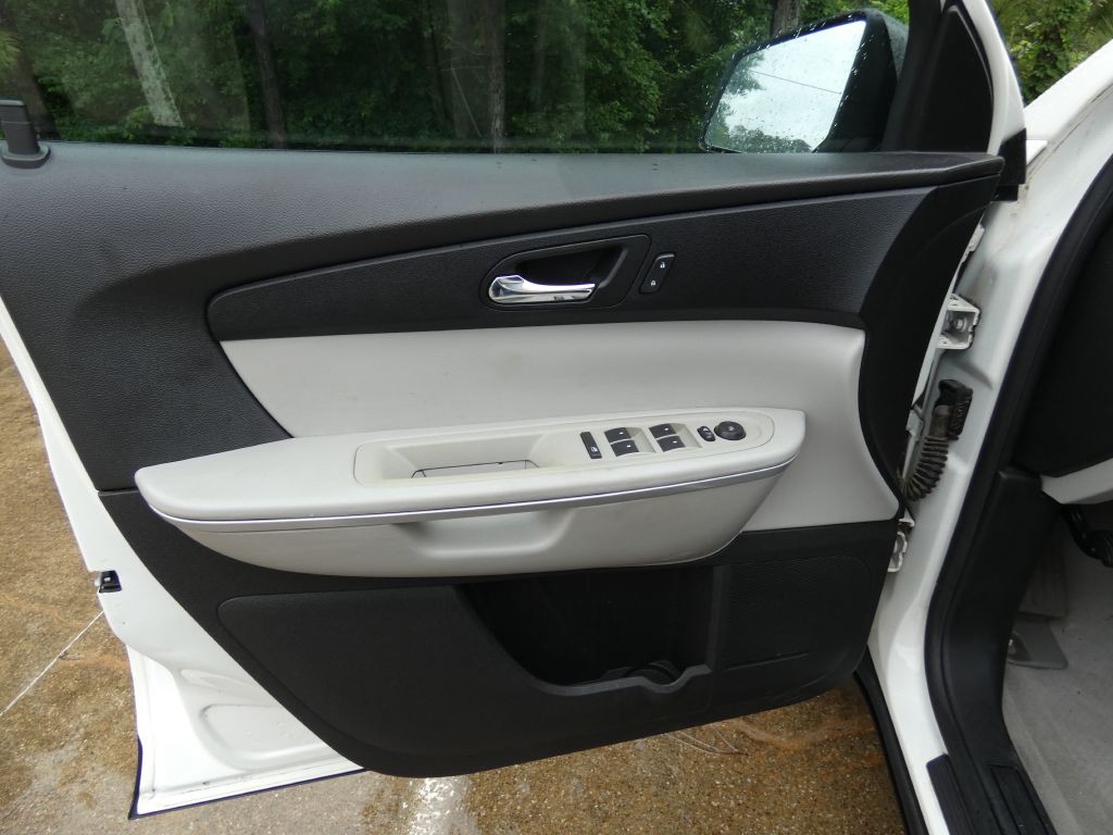 2012 GMC Acadia Image 10