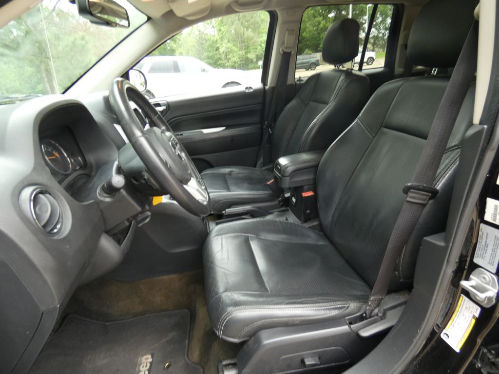 2016 Jeep Compass Image 11