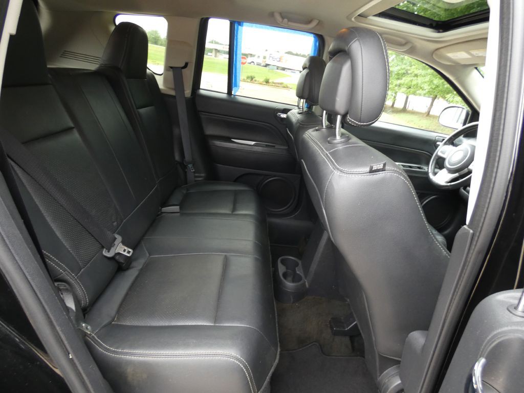 2016 Jeep Compass Image 14