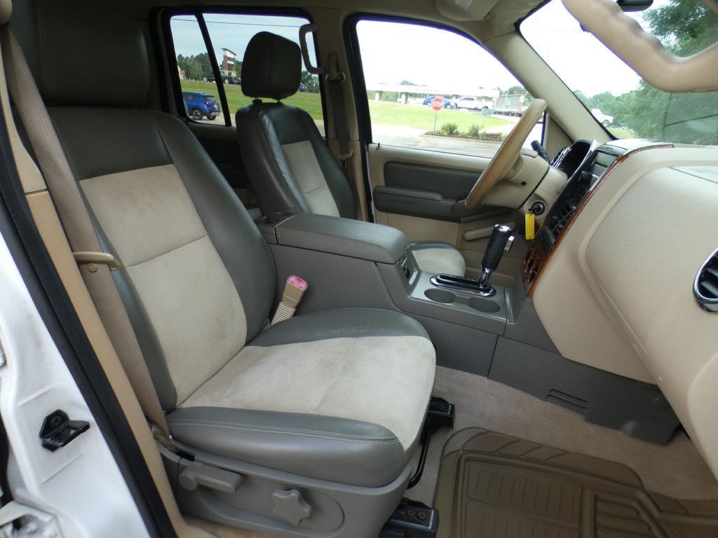 2006 Ford Explorer Image 12