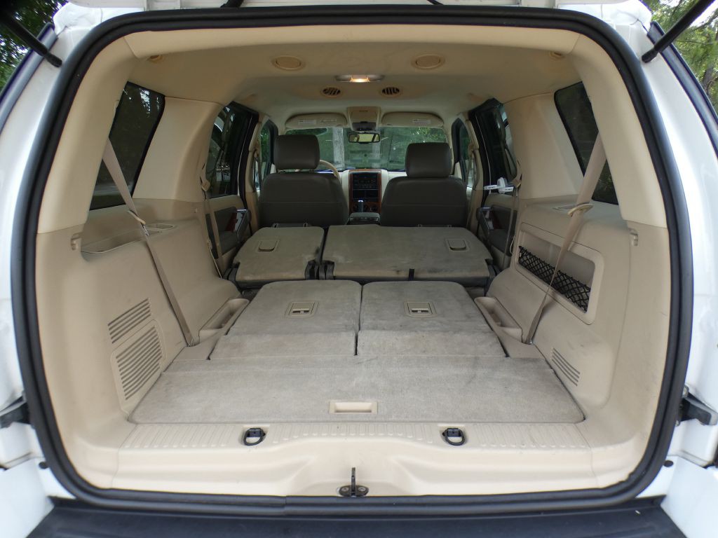 2006 Ford Explorer Image 17