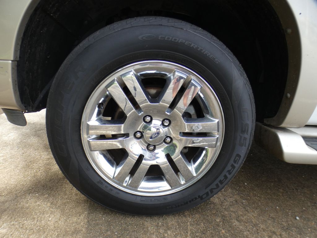 2006 Ford Explorer Image 18