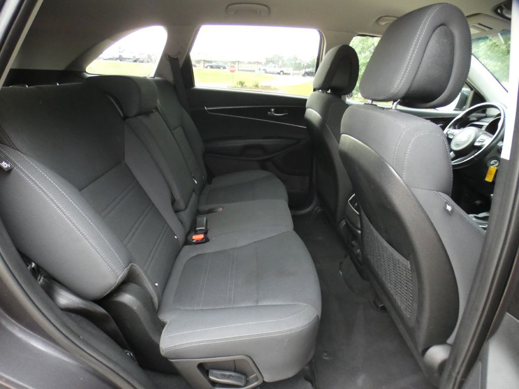 2016 Kia Sorento Image 14