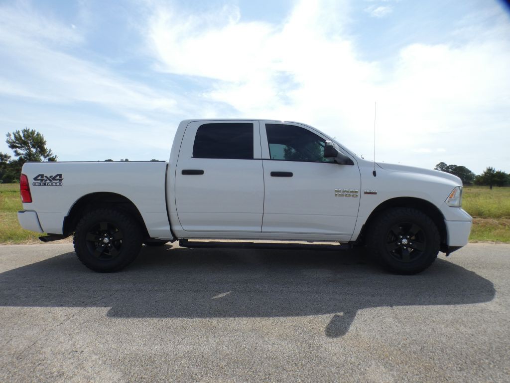2017 RAM 1500 Image 3