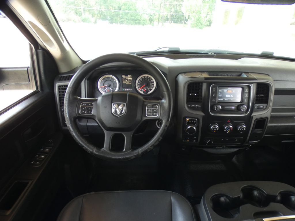 2017 RAM 1500 Image 7