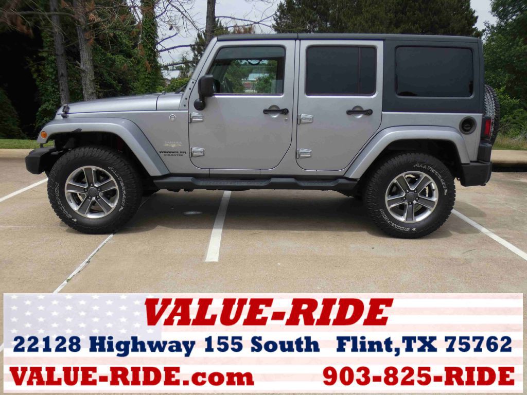 2013 Jeep Wrangler Unlimited Image 1