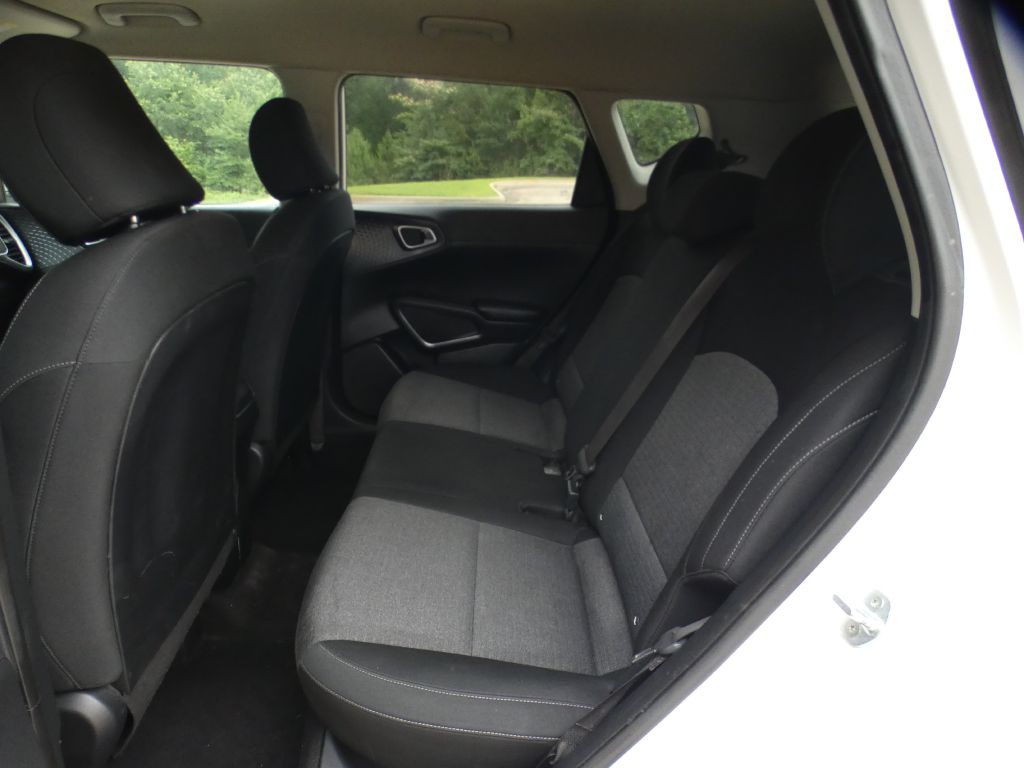 2021 Kia Soul Image 13