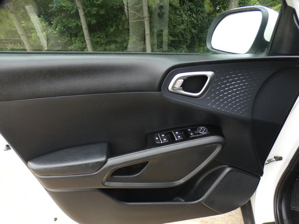 2021 Kia Soul Image 17