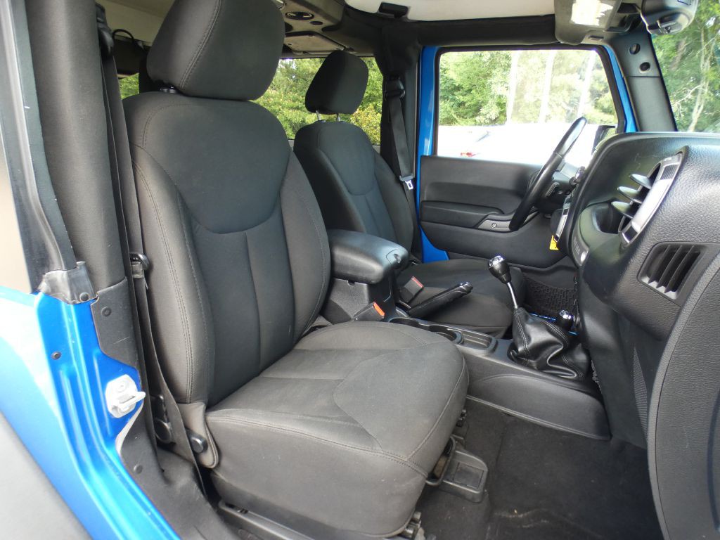 2016 Jeep Wrangler Image 12