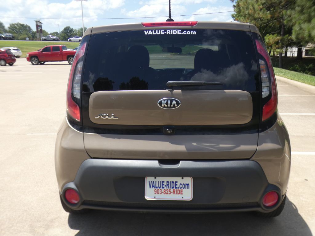 2016 Kia Soul Image 2
