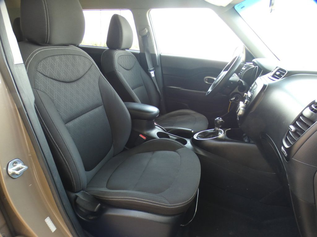 2016 Kia Soul Image 12