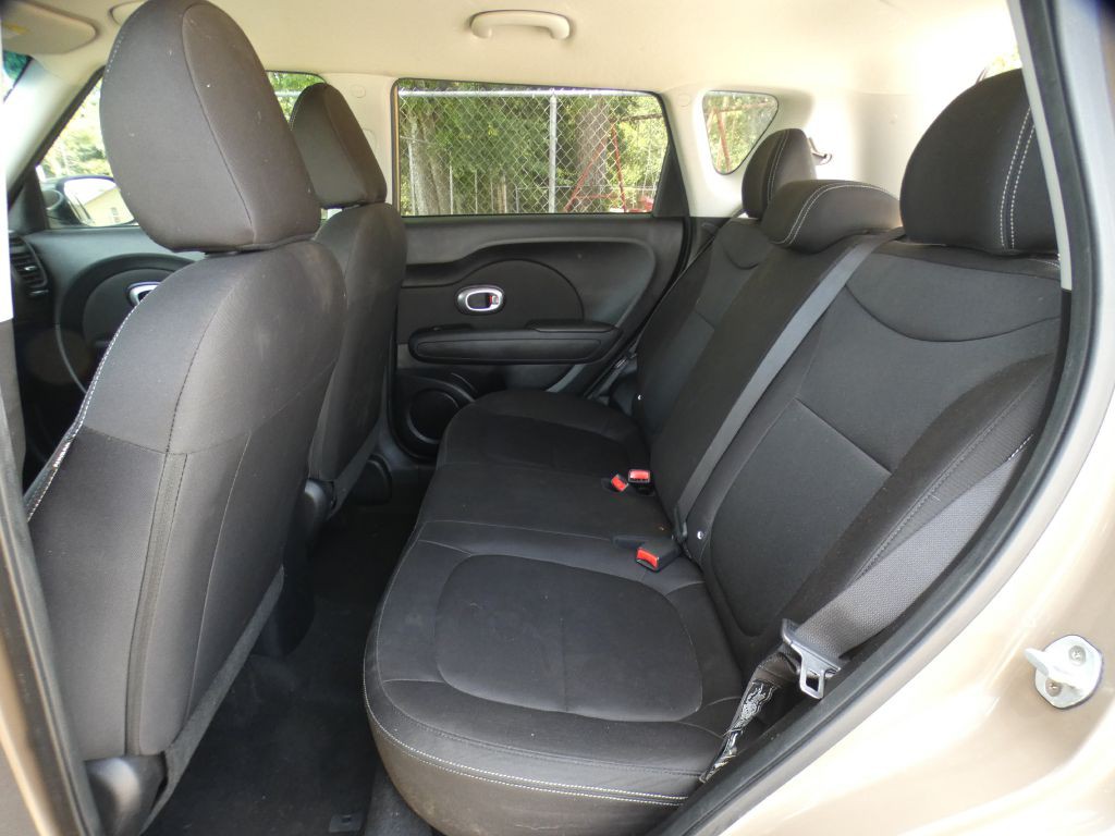 2016 Kia Soul Image 13