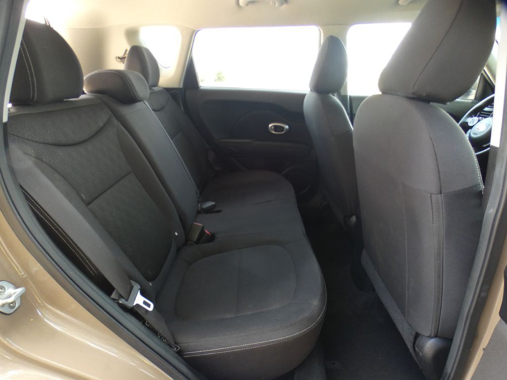 2016 Kia Soul Image 14