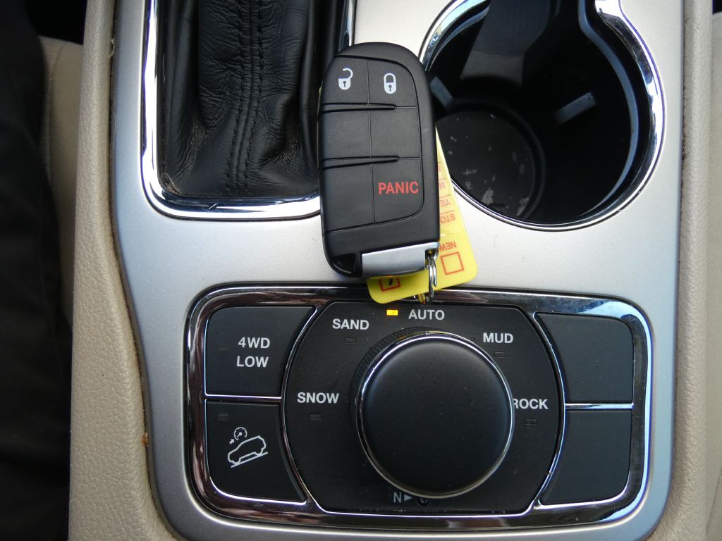 2016 Jeep Grand Cherokee Image 10