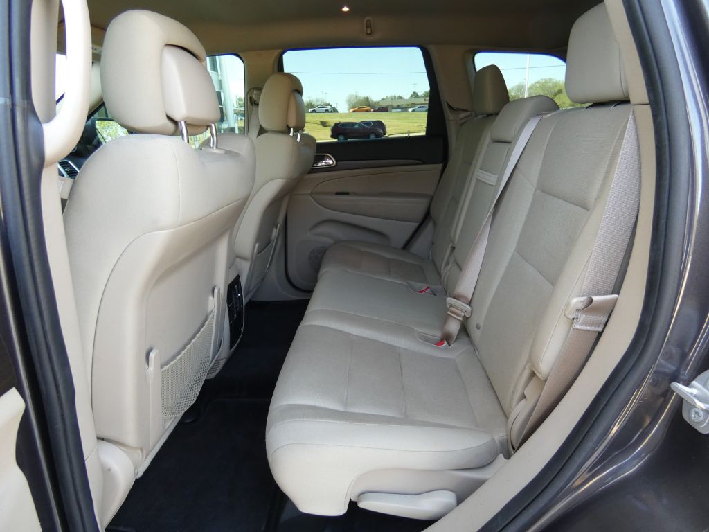 2016 Jeep Grand Cherokee Image 13