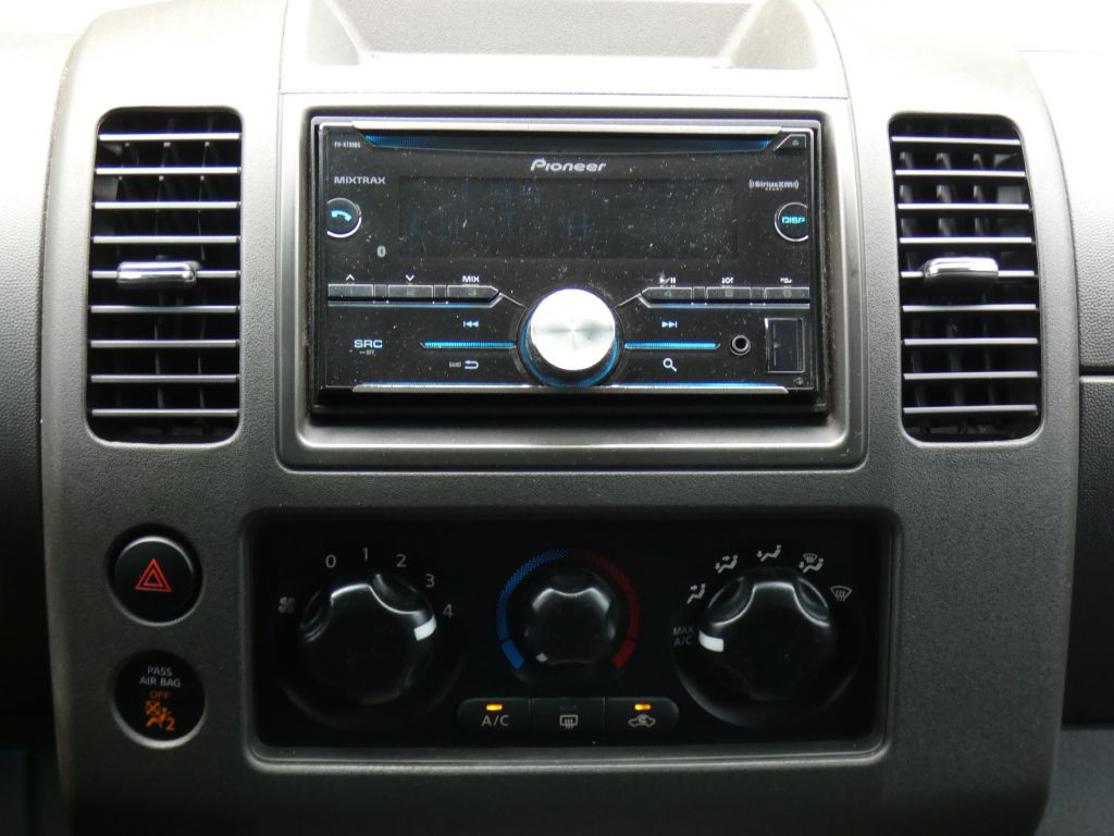 2012 Nissan Pathfinder Image 8