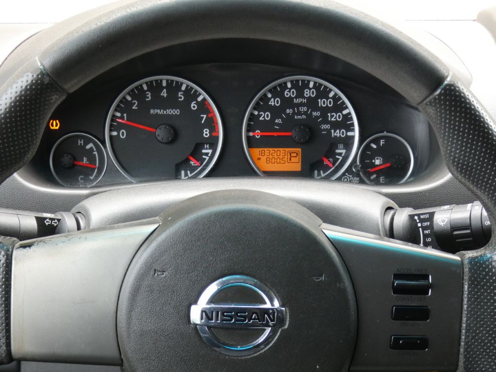2012 Nissan Pathfinder Image 9