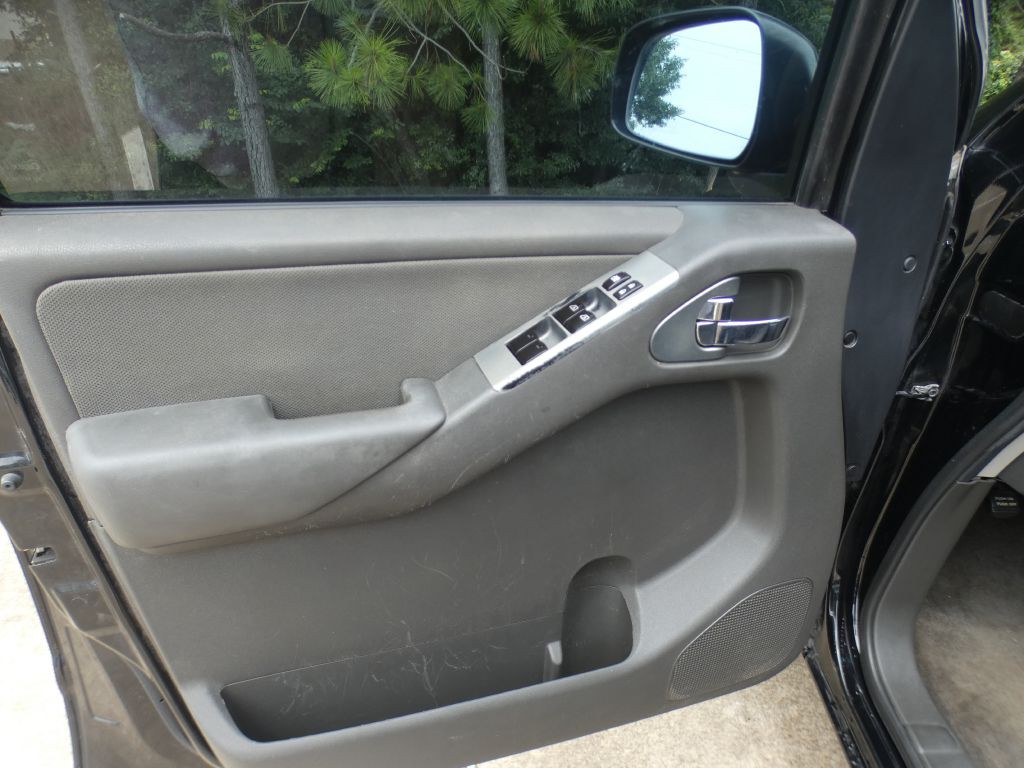 2012 Nissan Pathfinder Image 10