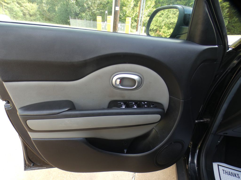 2017 Kia Soul Image 17
