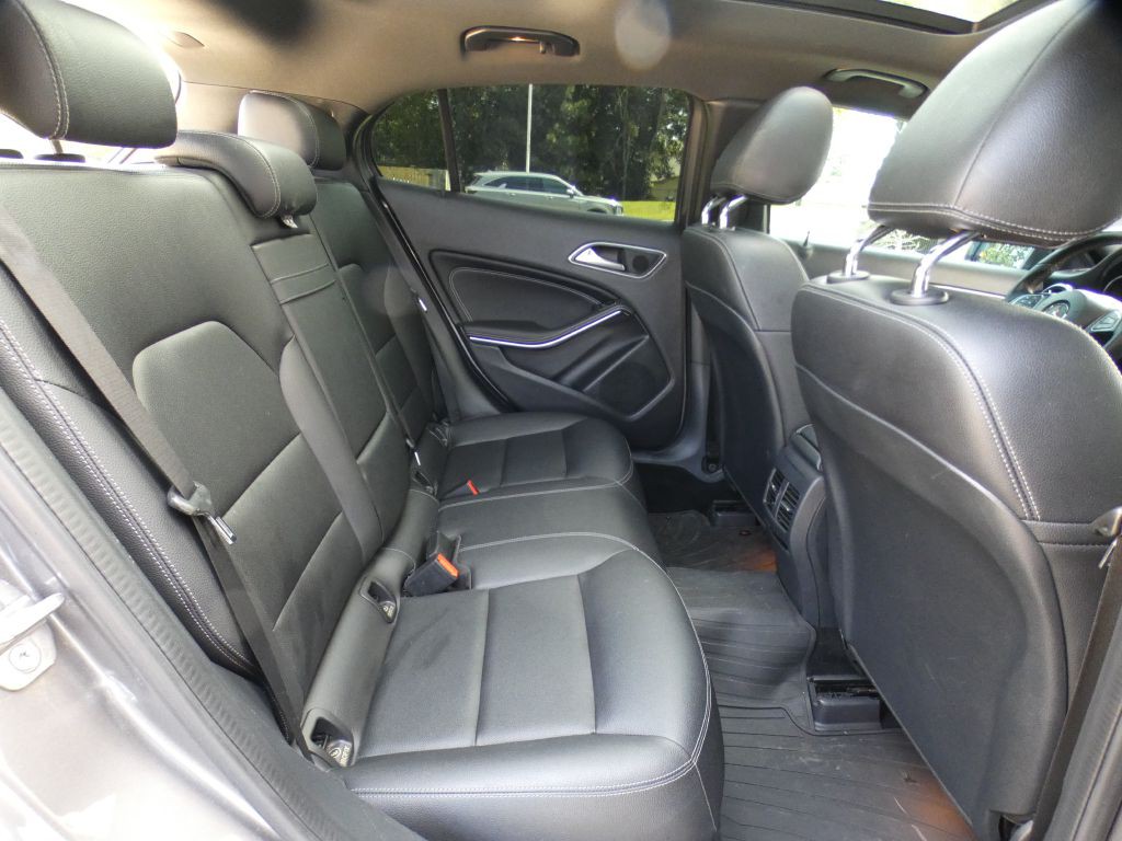 2018 Mercedes-Benz GLA-Class Image 14