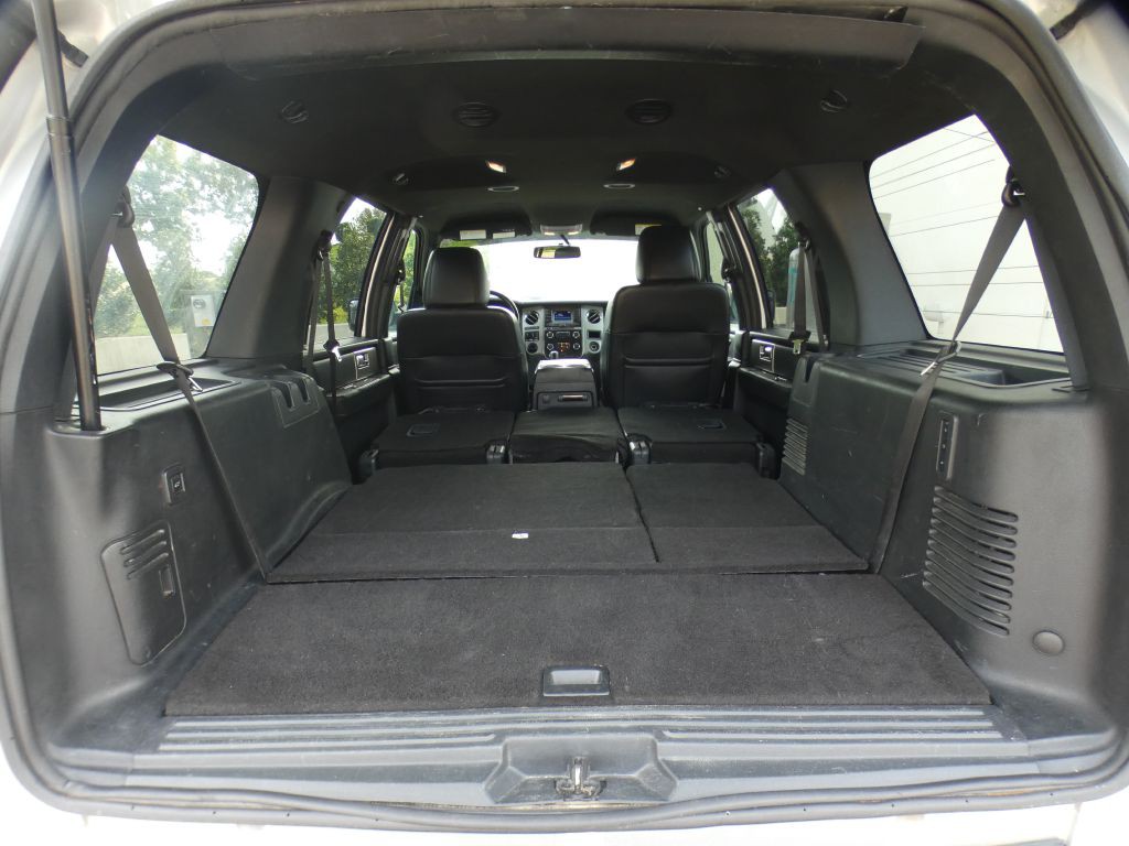 2016 Ford Expedition Image 17