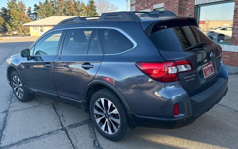 2017 Subaru Outback Image 15