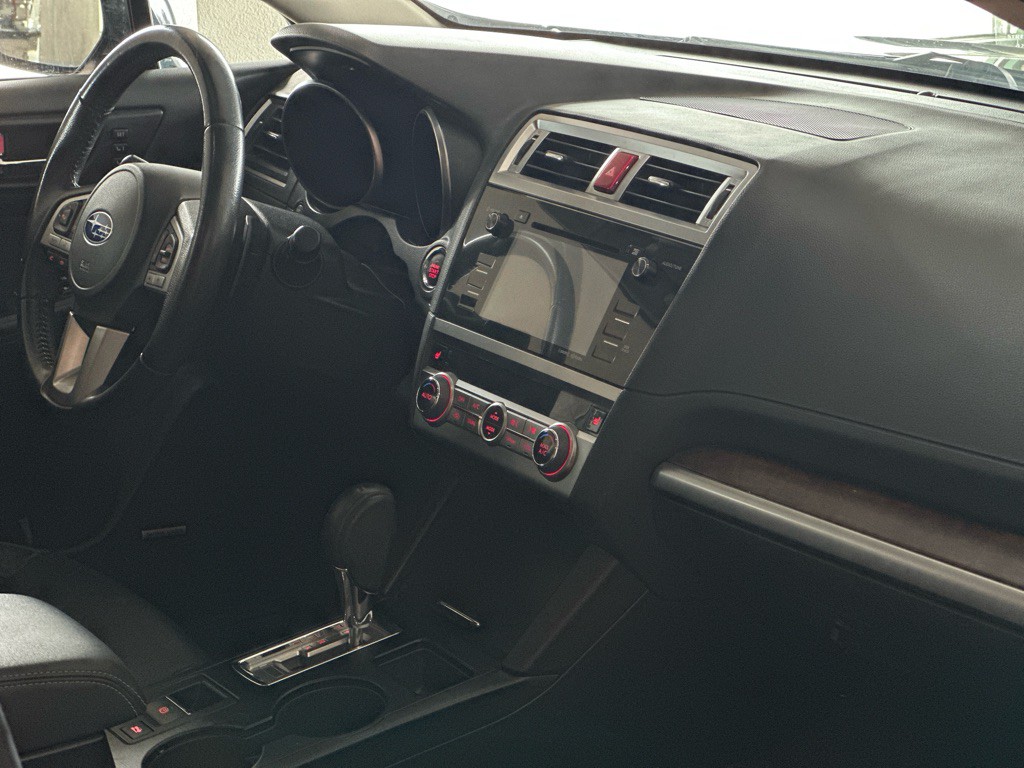 2017 Subaru Outback Image 17