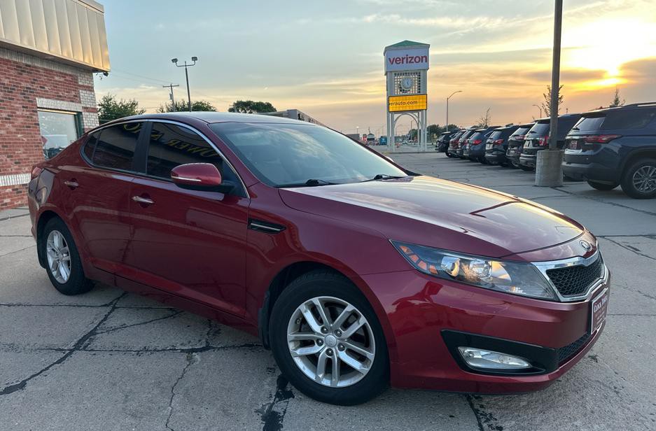 2013 Kia Optima Image 2