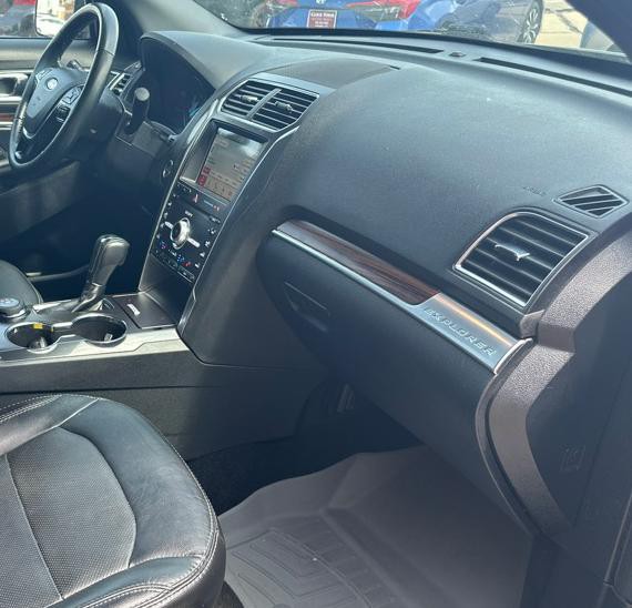 2019 Ford Explorer Image 18