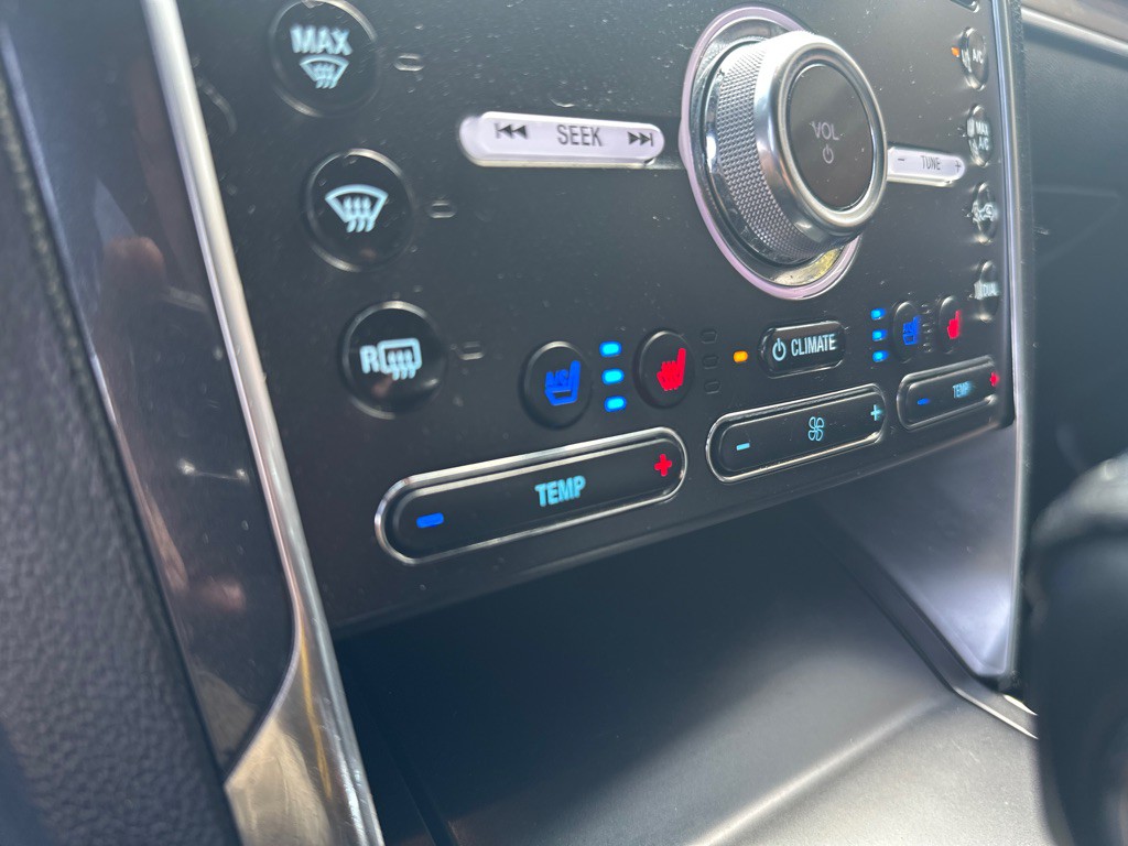 2019 Ford Explorer Image 32