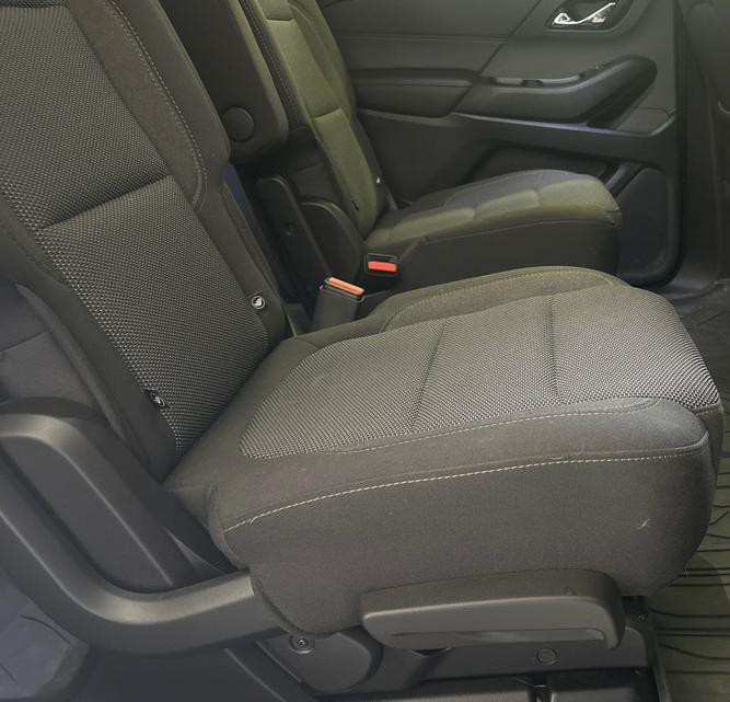 2022 Chevrolet Traverse Image 14