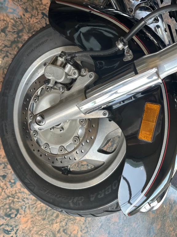 1999 Honda Valkyrie Image 2