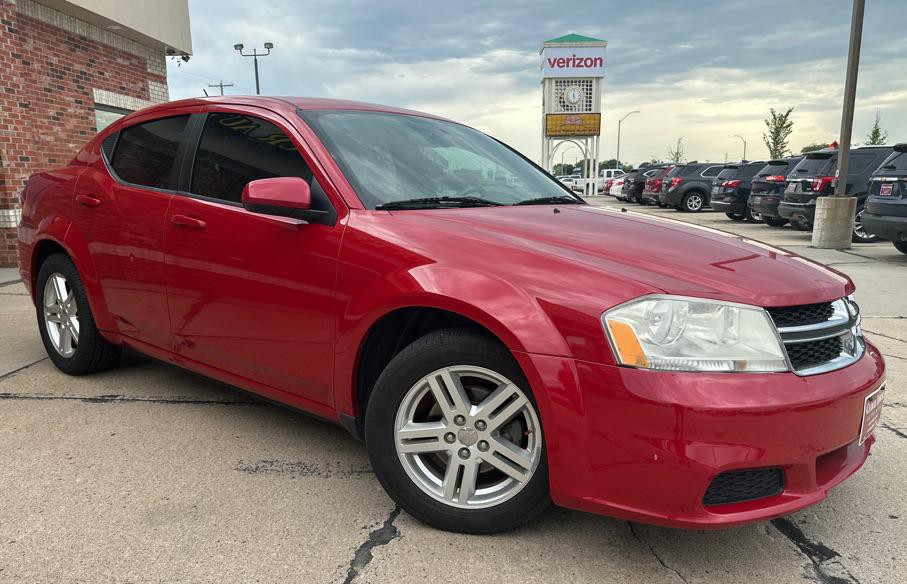 2011 Dodge Avenger Image 4