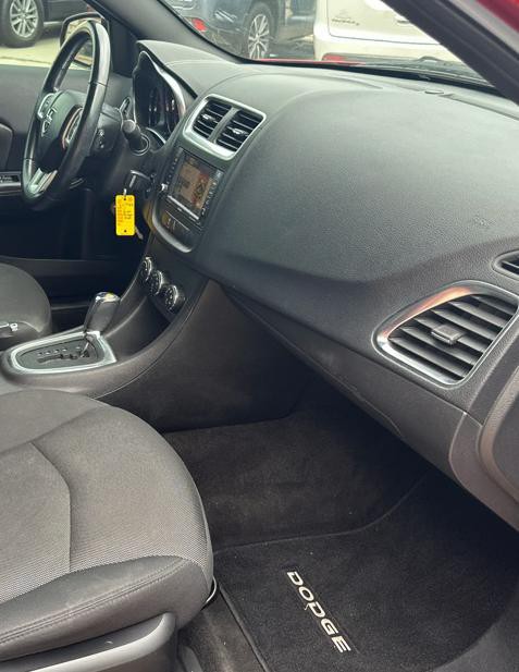 2011 Dodge Avenger Image 9