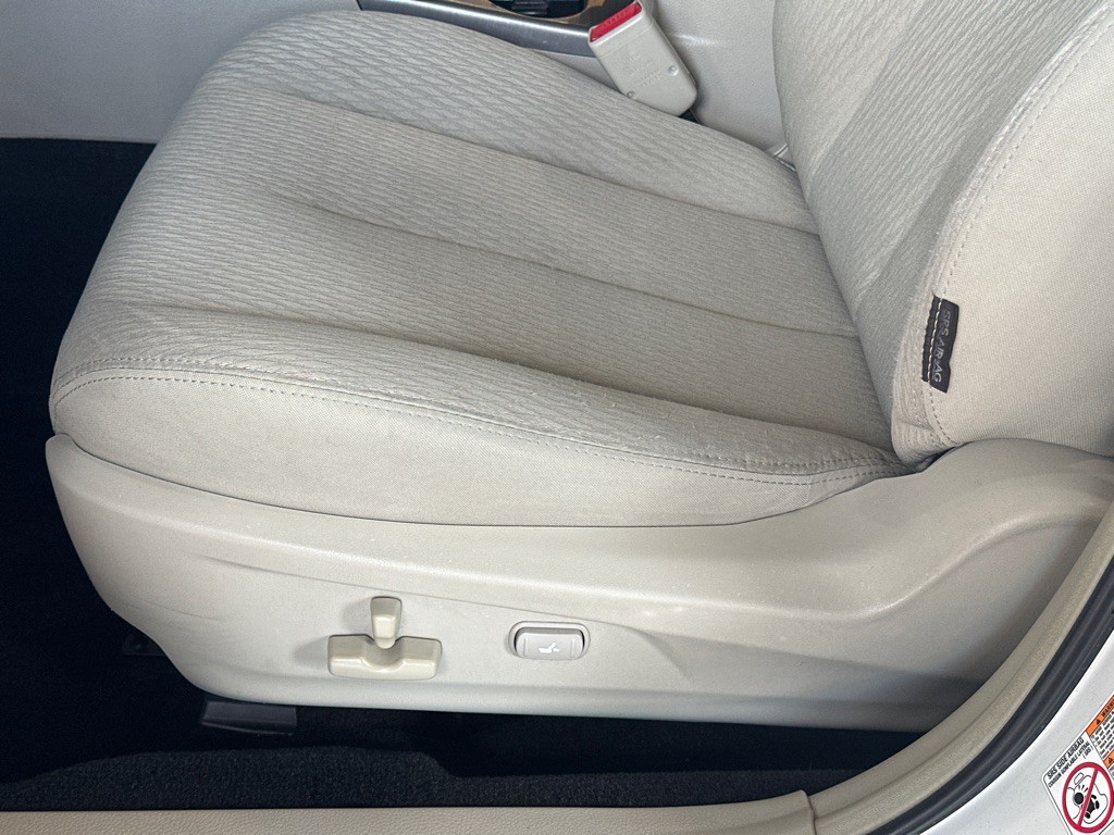 2011 Subaru Outback Image 19