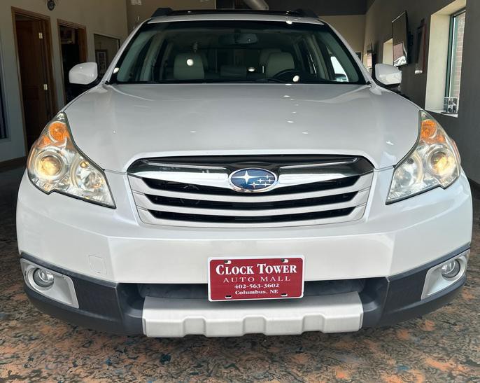 2011 Subaru Outback Image 5