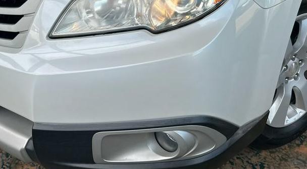 2011 Subaru Outback Image 4