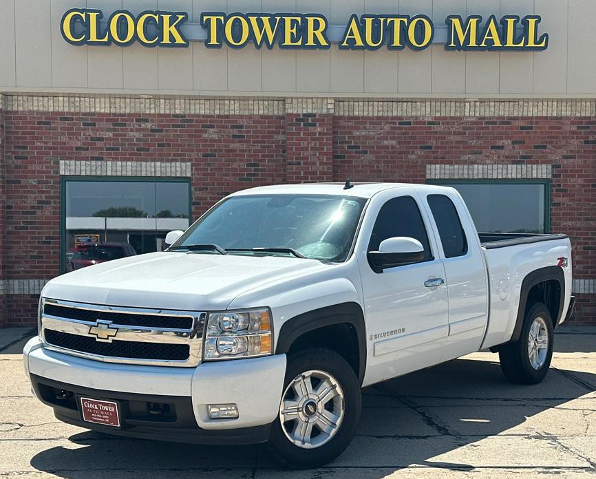 2007 Chevrolet Silverado 1500 Image 1