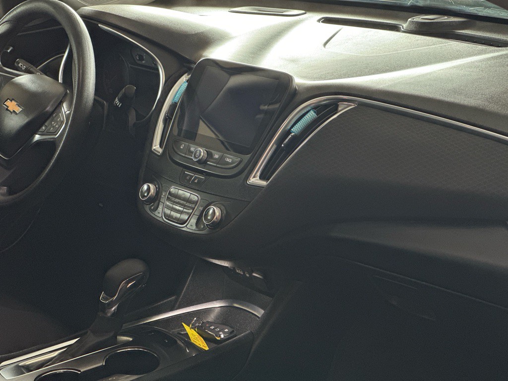 2021 Chevrolet Malibu Image 12