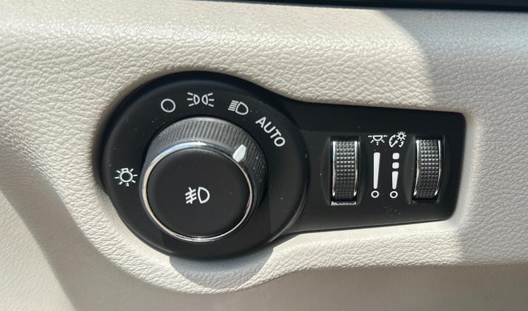 2017 Chrysler Pacifica Image 20
