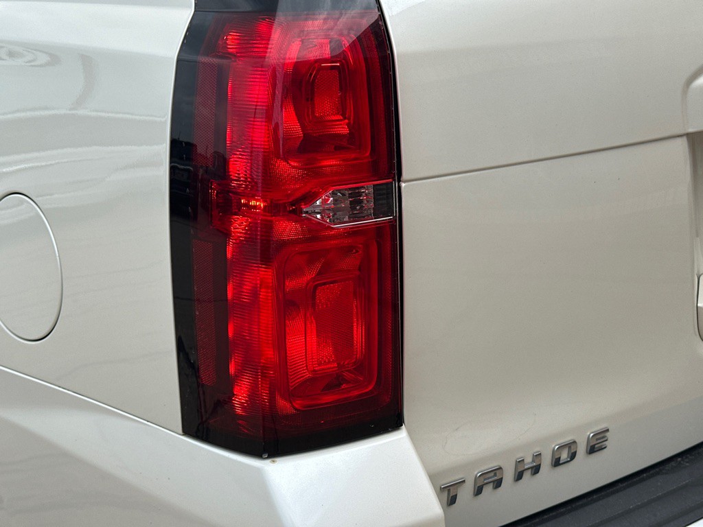 2015 Chevrolet Tahoe Image 8