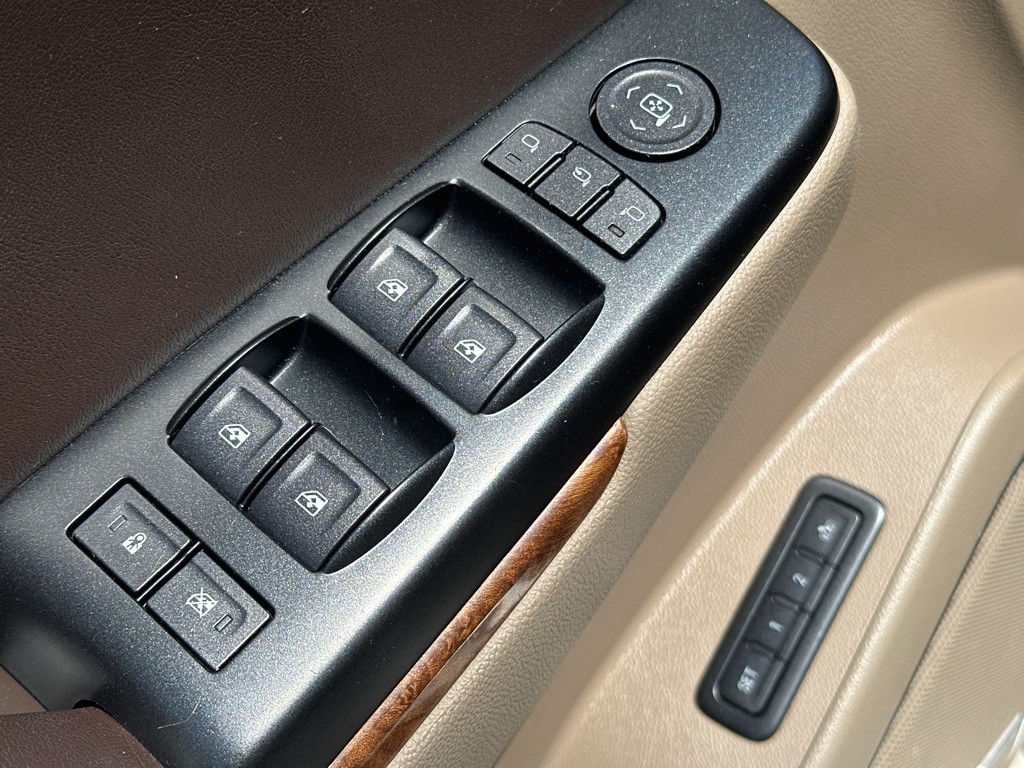 2015 Chevrolet Tahoe Image 24