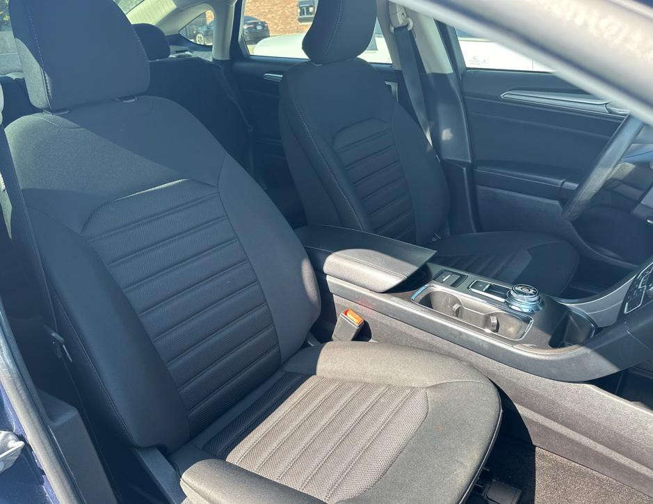 2019 Ford Fusion Image 8