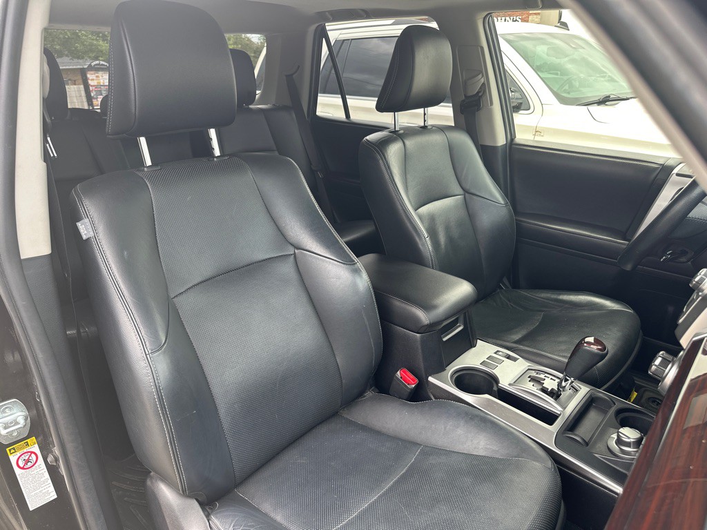 2016 Toyota 4Runner Image 11