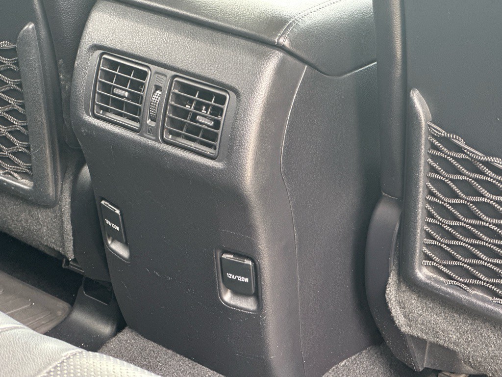 2016 Toyota 4Runner Image 13